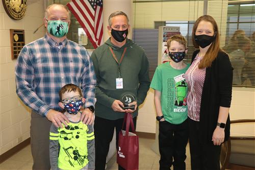 Scott Cohen with the Mahnken family.